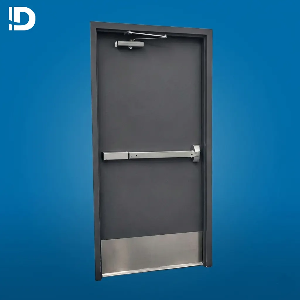 Puerta metálica industrial de acero para uso intensivo